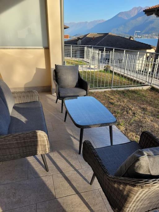 Lago-Apartment Midy, Sfeervol, Zwembad, Airco Domaso Kültér fotó