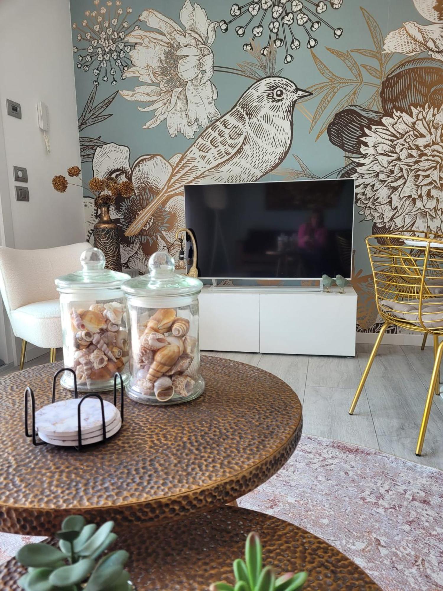 Lago-Apartment Midy, Sfeervol, Zwembad, Airco Domaso Kültér fotó